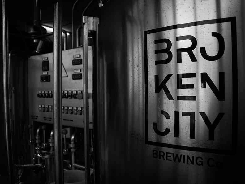 Image 0 - Brasserie Broken City Brewing 